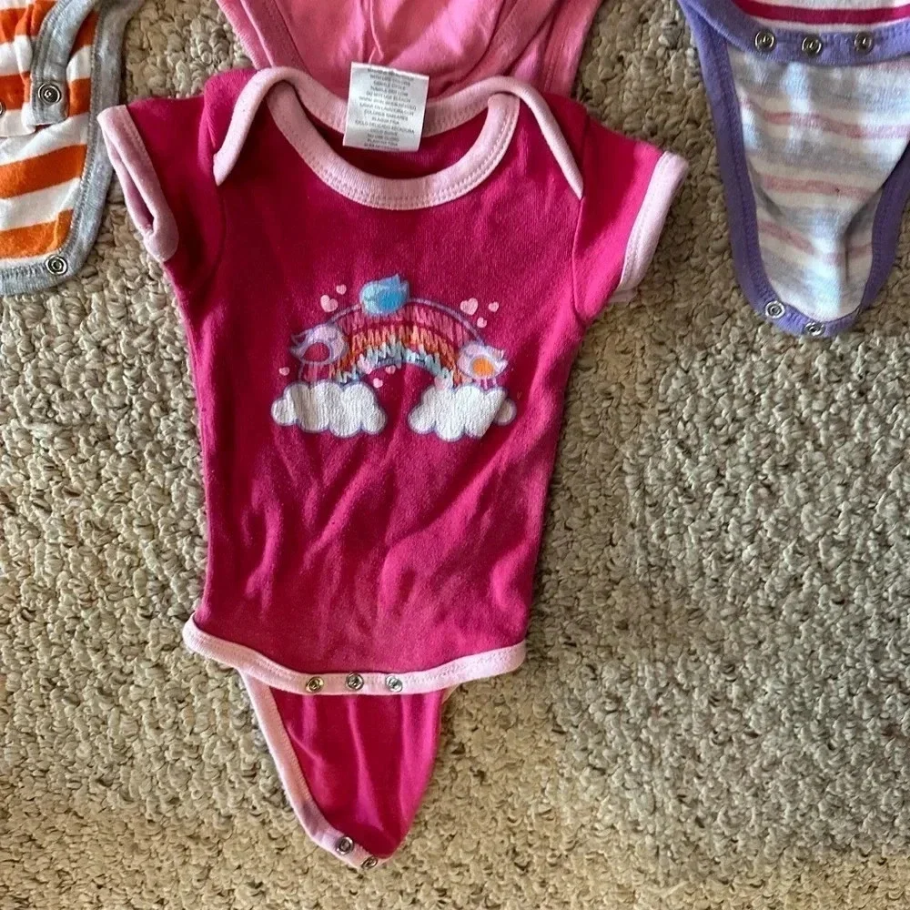 Baby Girl Bodysuit Onesie Bundle Lot of 7 Size 6–9 Months